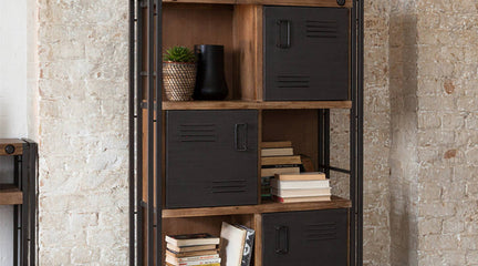 Metal meets wood for a modern look