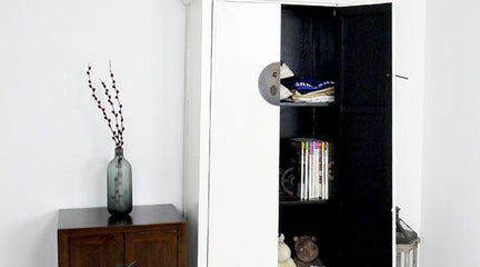 Chinese Antiques create an elegant oriental ambience