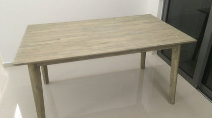 Nice table - Seattle table review