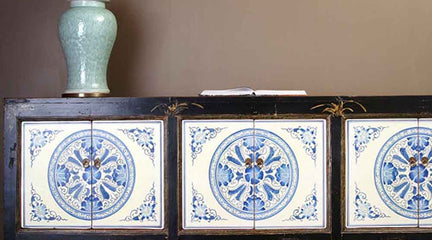 Beautiful Chinese sideboard with Ming style design